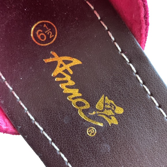 Magenta faux suede leather fringe sandals - Picture 5 of 5